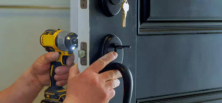 Commercial Door Lock Installation Logan